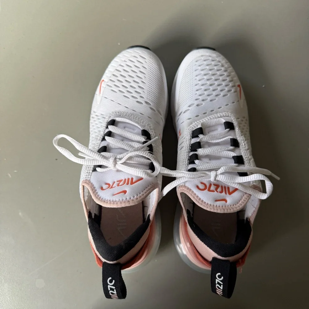 Nike Air Max 270 - Picture 4 of 7